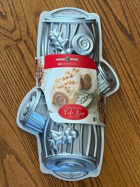 Nordic Ware Buche De Noel Yule Log Pan